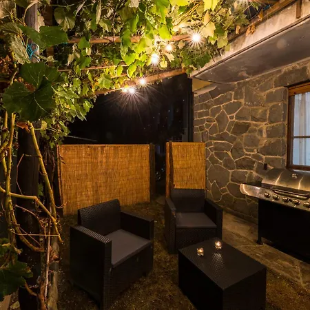 Casa Zan Arte & Outdoor Verso La Valle D'aosta 아파트 Baio Dora