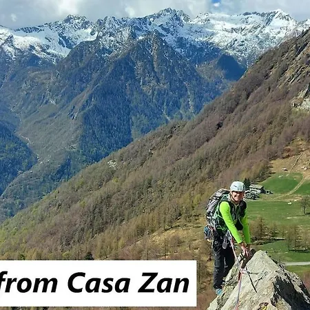 Casa Zan Arte & Outdoor Verso La Valle D'aosta 아파트 Baio Dora
